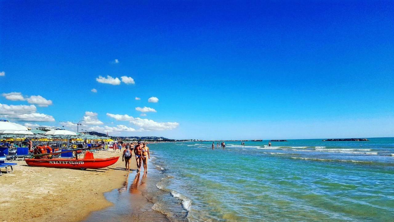 圣贝内代托-德尔特龙托Casa Vacanze Torre Dei Gualtieri别墅 外观 照片